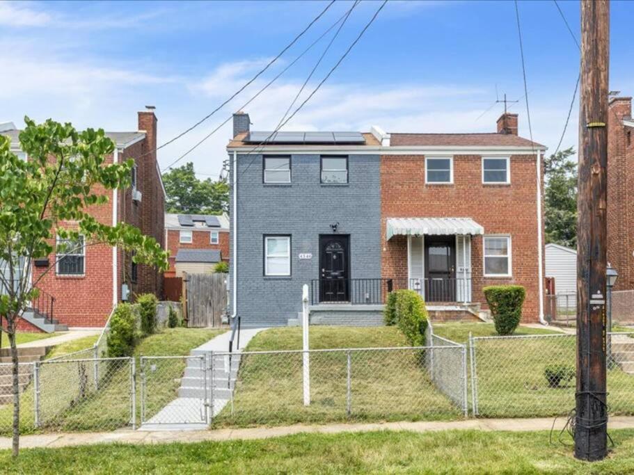 Quaint 3/2.5 Home In Fort Dupont วอชิงตัน ภายนอก รูปภาพ